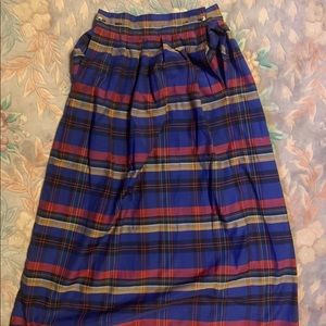 Plaid pleated maxi skirt